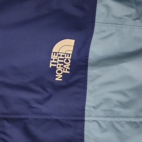 THE NORTH FACE Waterproof rain jarket - Picture 2 of 7